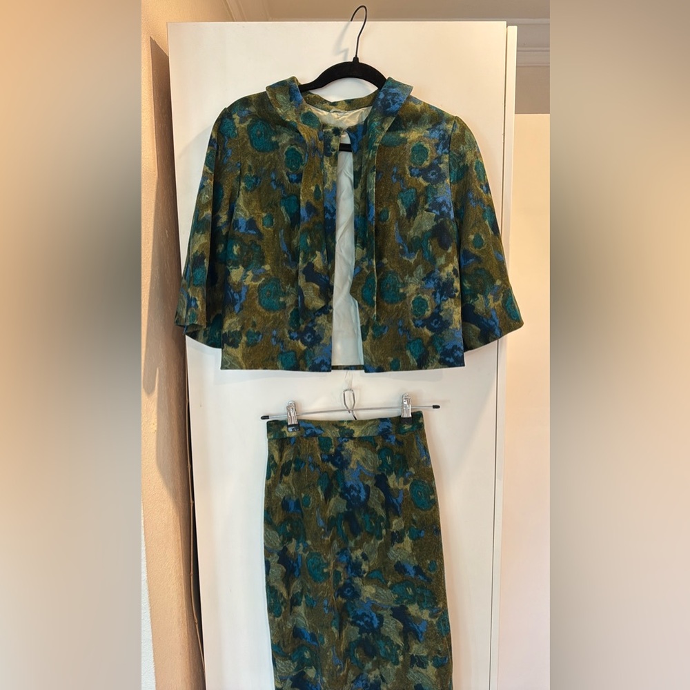 Floral Patterned Dress with Cape